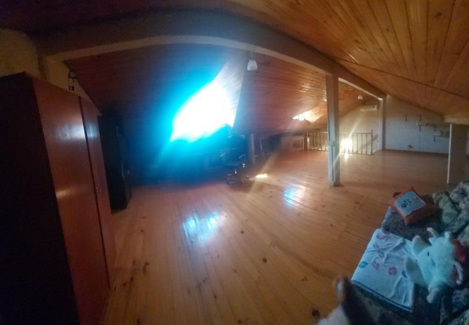 Excelente Casa 5 Amb. C/ Piscina y Garage Amplio 5