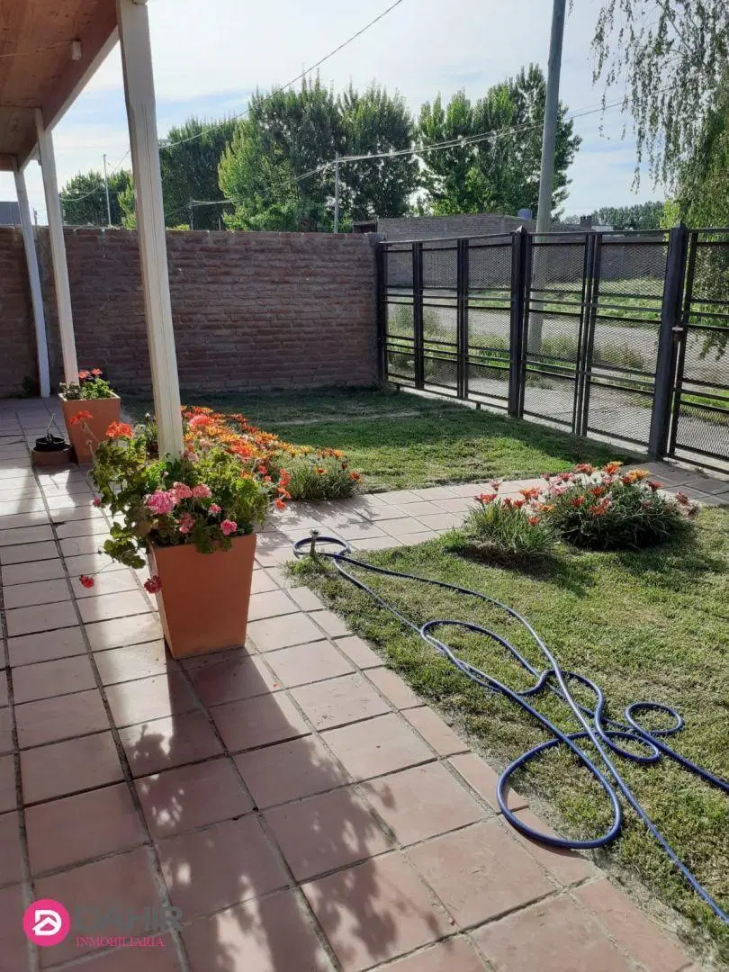 VENTA CASA 2 DORMITORIOS EN EL CHAÑAR 1