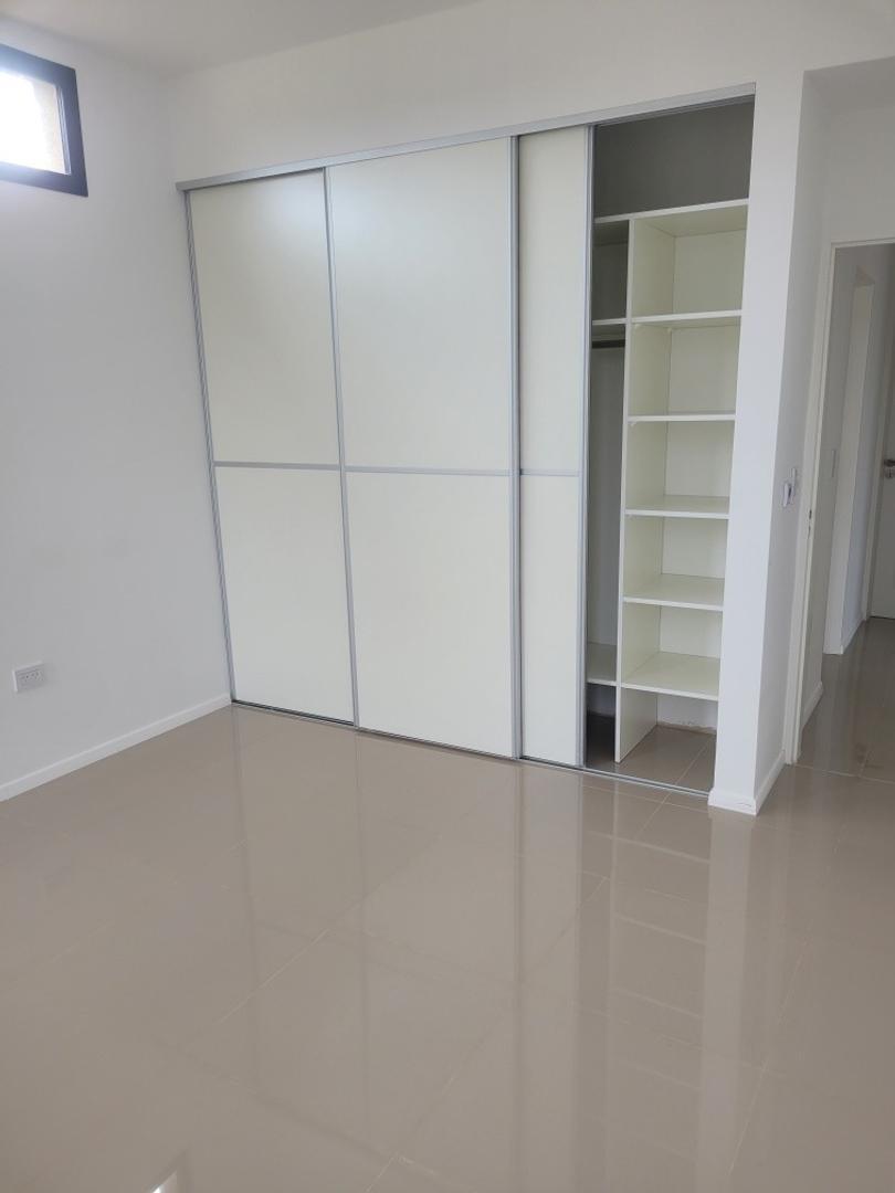 Casa a Estrenar en Venta en Barrio Norte del Canton 2