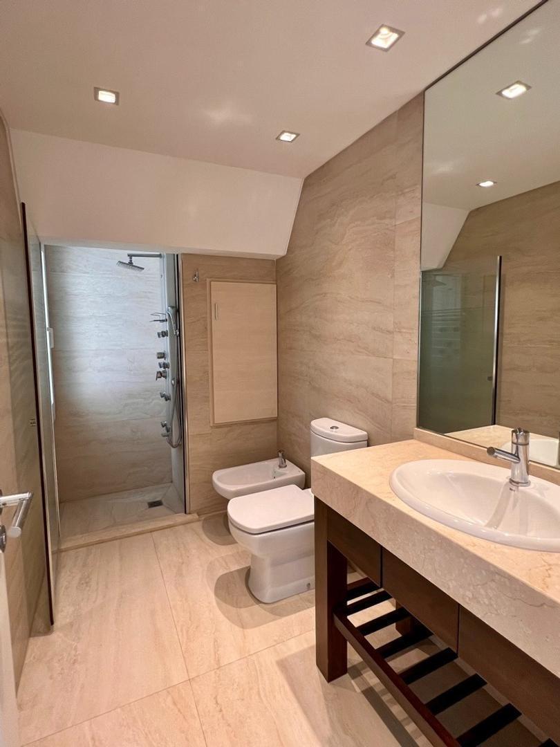 Oportunidad casa de categoría en venta Estancias del Pilar