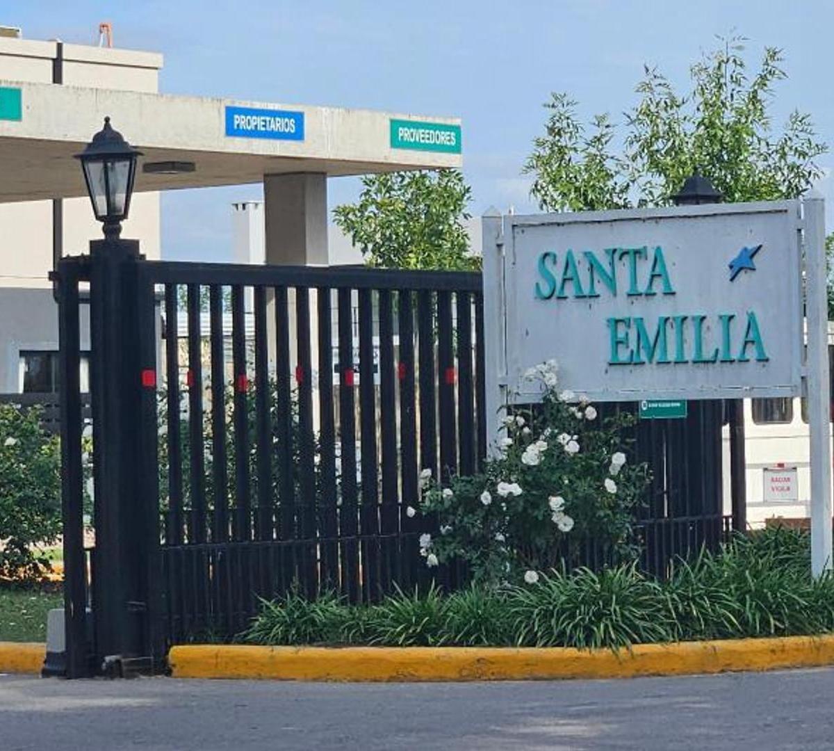 Lote en venta Pilar Del Este, Barrio Santa Emilia