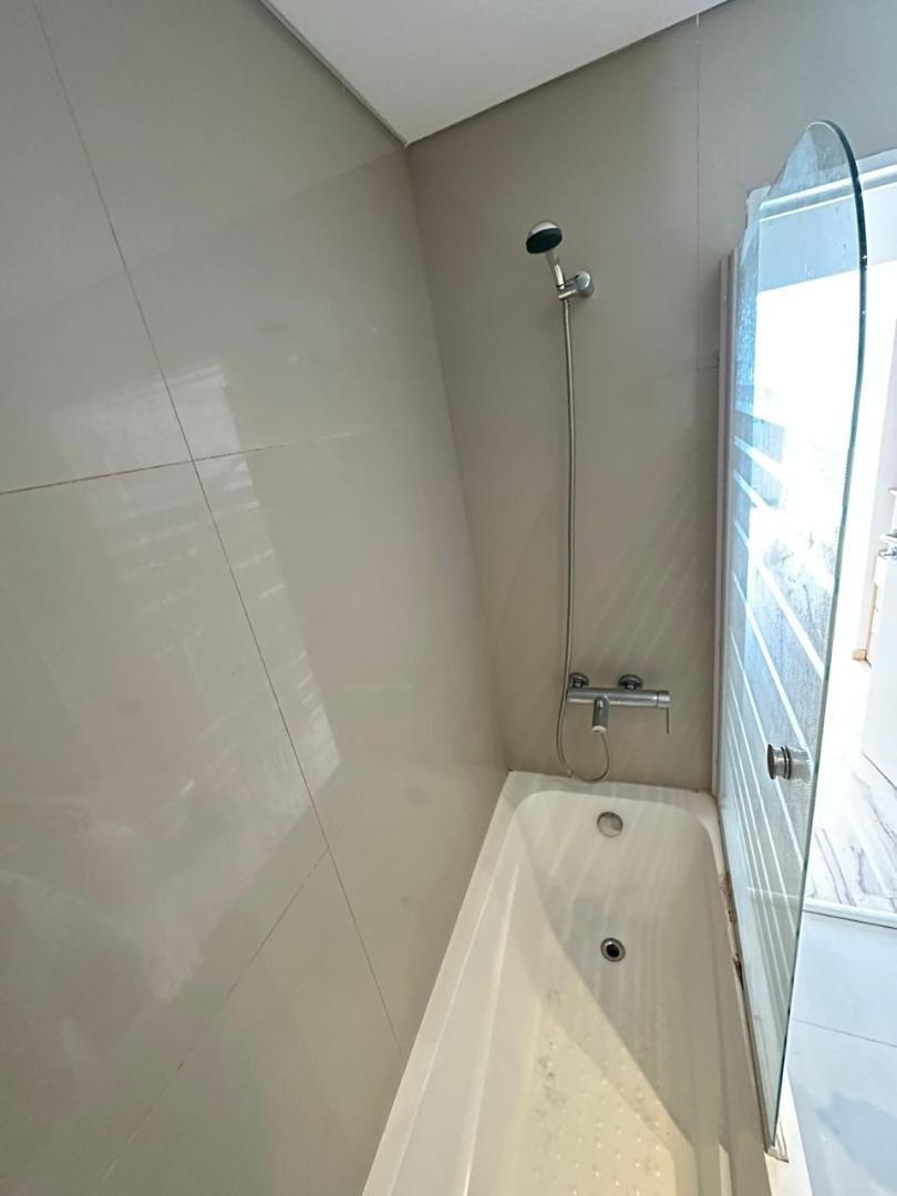 Foto de Departamento 2 ambientes en venta torre Awwa Olivos rio, imagen 3