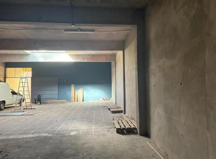 Alquiler de Local con Déposito de 350 m² - Villa Adelina 2