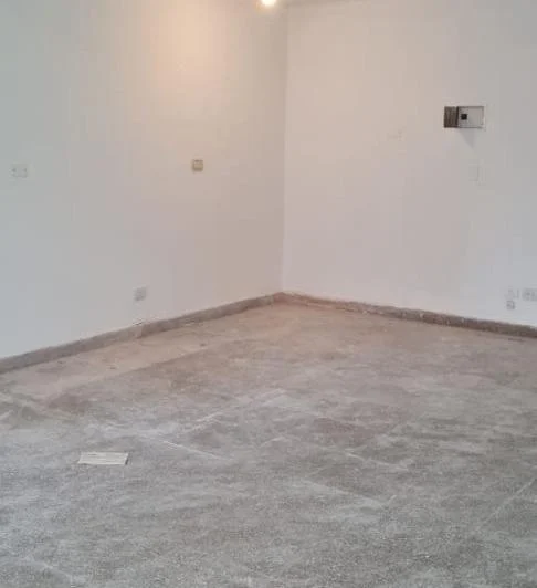 Local en Pilar Centro - Excelente Ubicación Estratégica 5