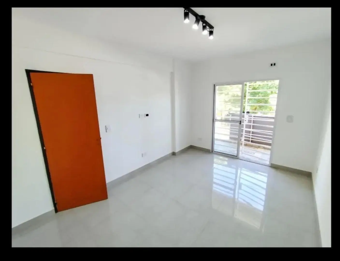 Excelente Duplex En Venta En Polvorines 3