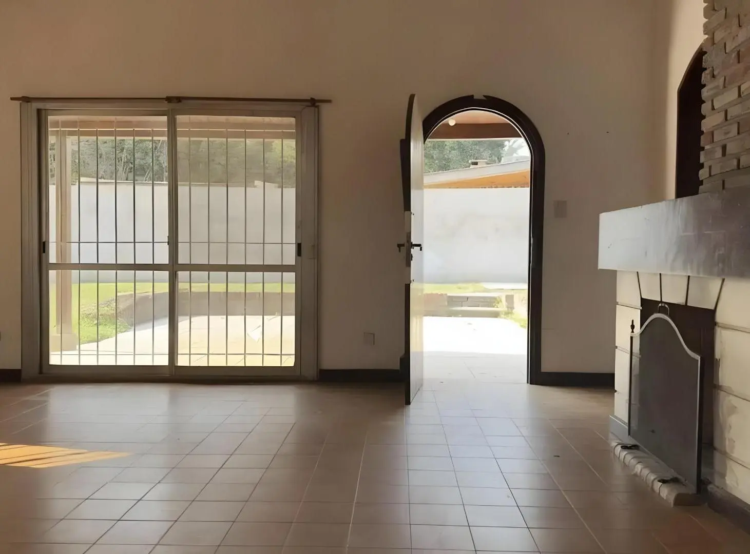 Sólida Casa 4 Amb con Jardín, Galería Maschwitz 4