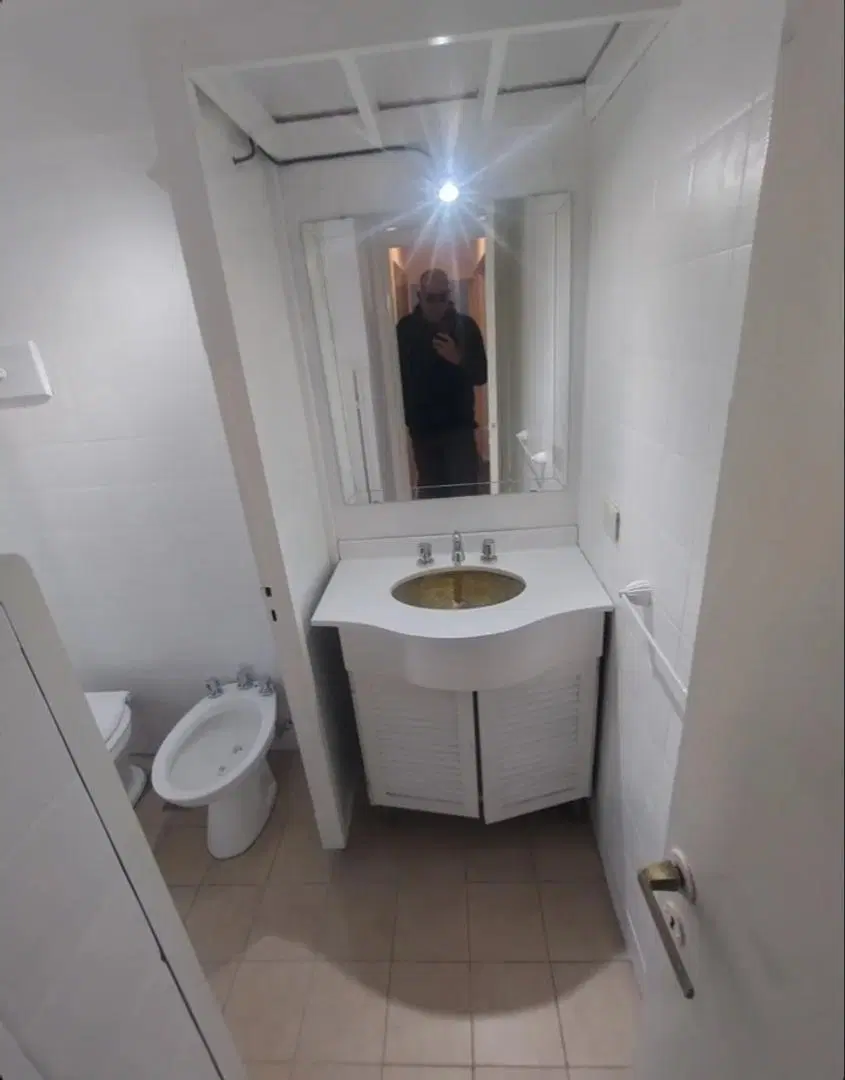 Alquiler de Departamento con Cochera!! Excelente Ubicación!! 2