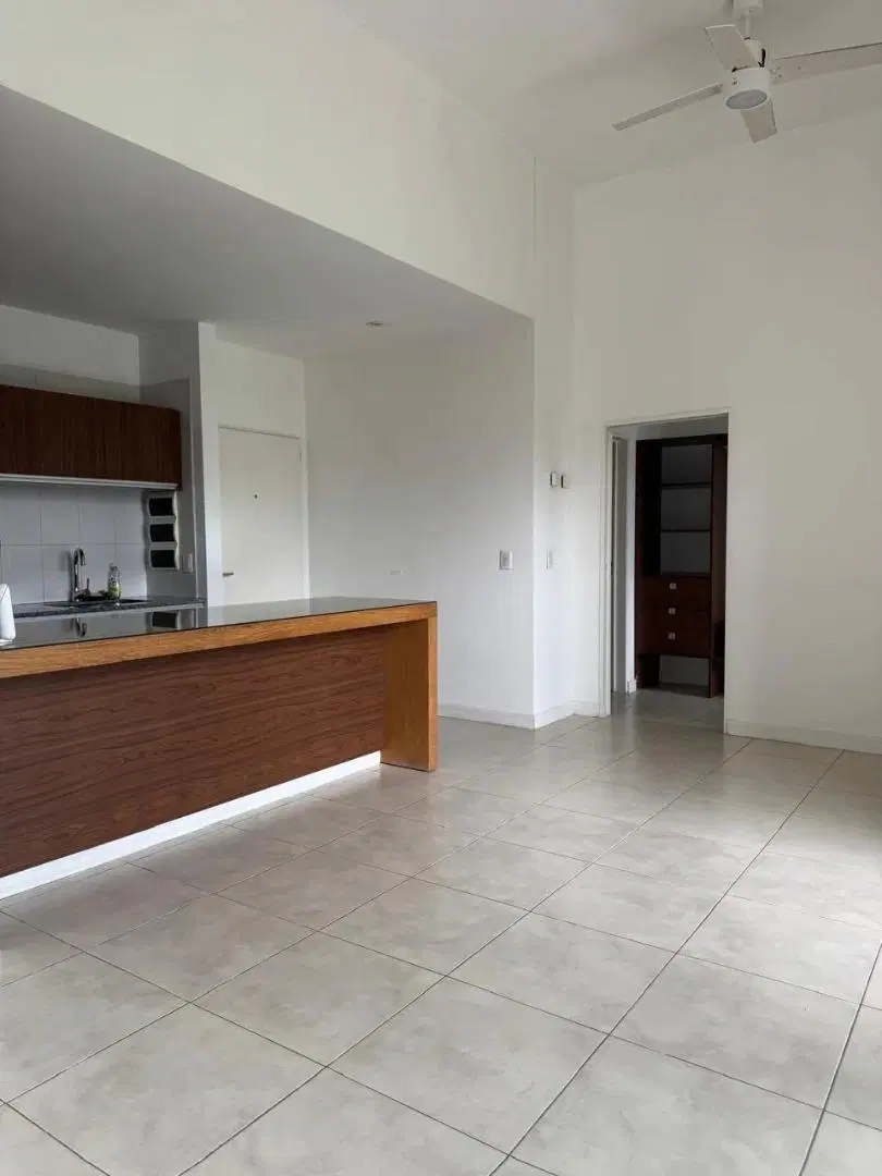 departamento 2 ambientes en alquiler con Jardin El palmar 2