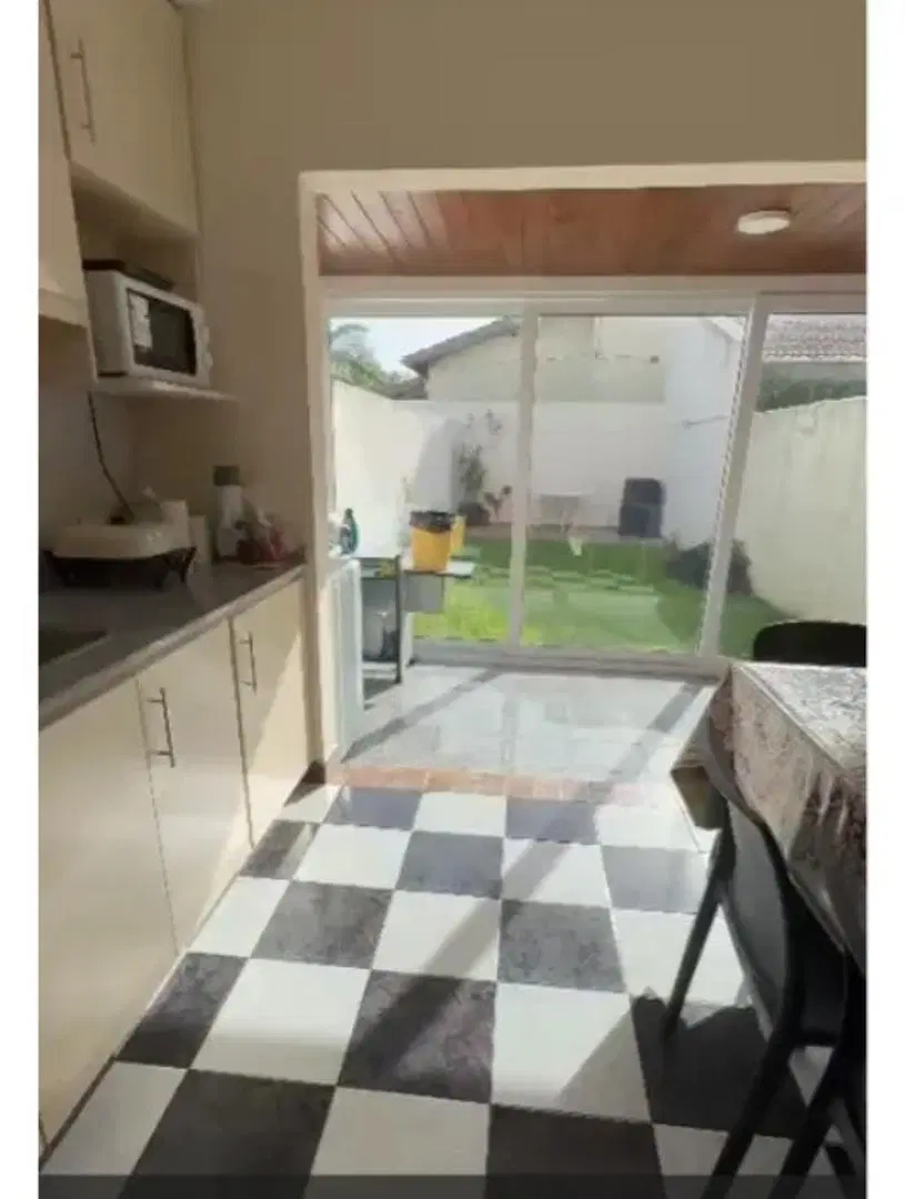 Casa 4 Ambientes c/ Patio y Cocchera - Florida Este 3