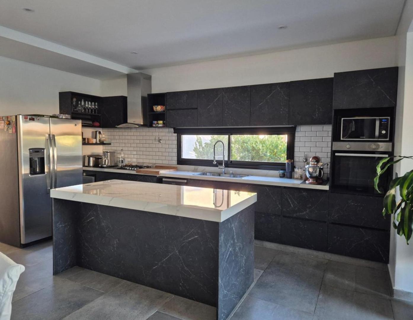 Foto de Amplisima Casa 6 Amb en Barrio Puertos Vistas, Escobar, imagen 5