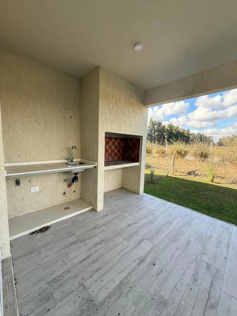 Casa 3 Amb A Estrenar Cochera, Galeria, Parrilla en Pilar 2