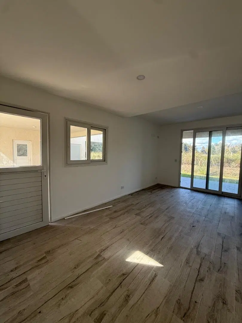 Casa 3 Amb A Estrenar Jardin Cochera Parrilla Terraza Pilar 1