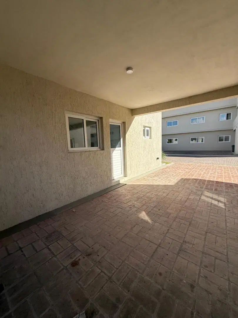 Casa 3 Amb A Estrenar Jardin Cochera Parrilla Terraza Pilar 5