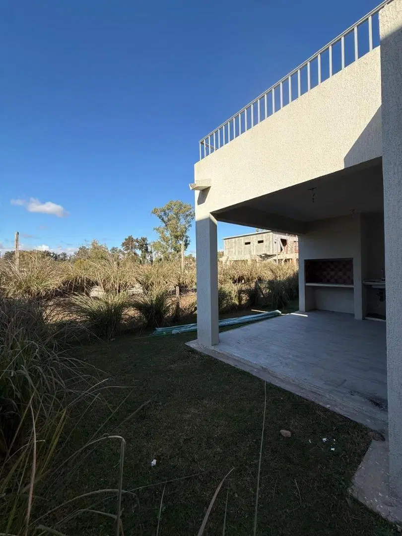 Casa Duplex 4 Amb con Cochera, Galeria y Jardin Chic Village 3