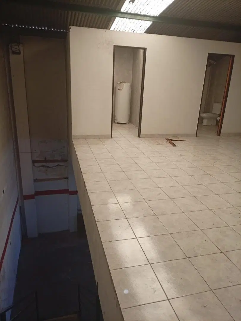 Depósito / Galpón 250 m² -IDEAL LOGÍSTICA, DEPÓSITO O TALLER 5