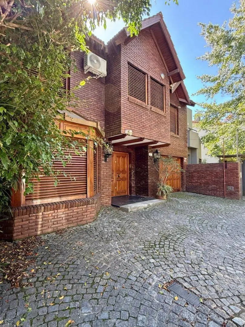 Hermosa Casa En Alquiler En Beccar 1