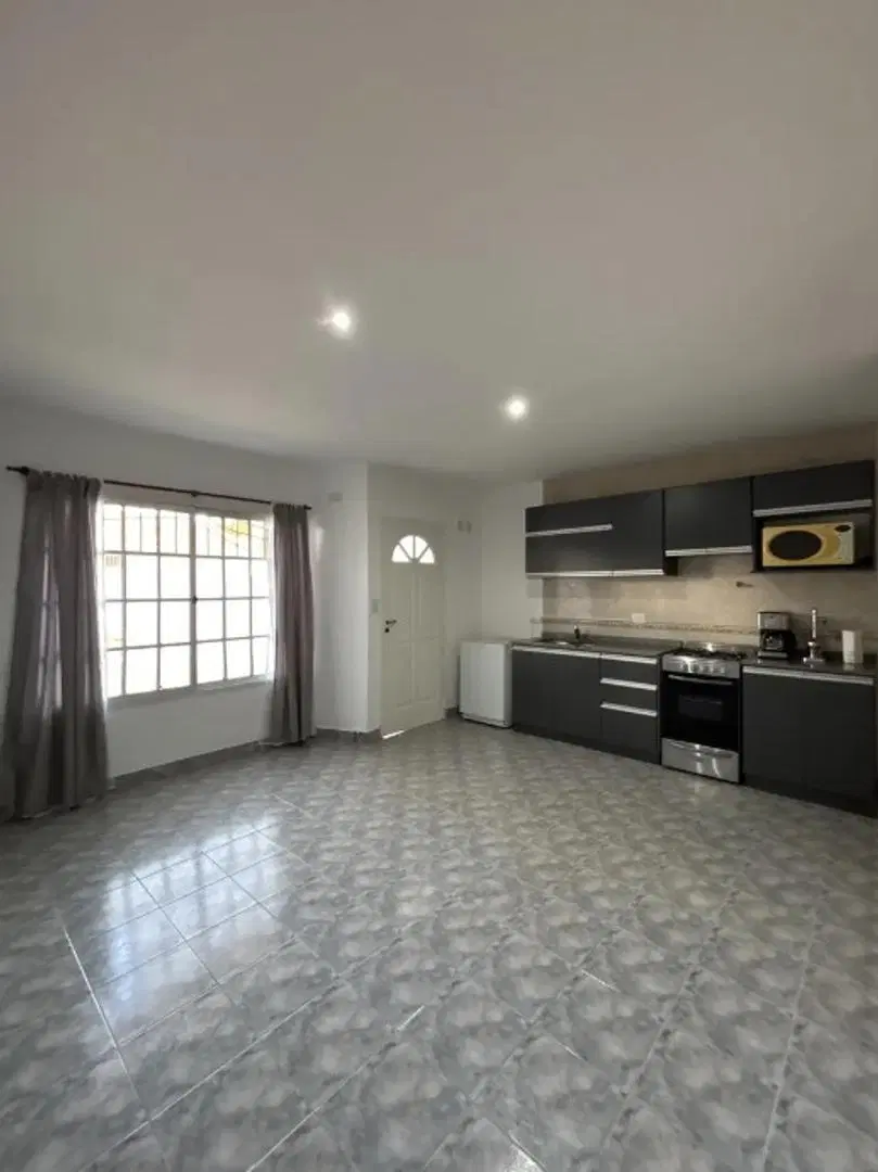 Casa tipo PH 3 Ambientes - Olivos 3
