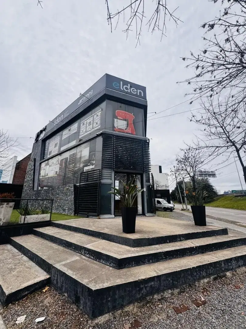 Excelente Local Comercial En Alquiler Junto A Unicenter 4