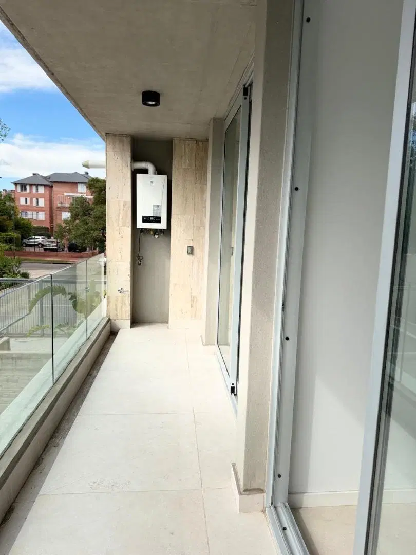 Excelente Departamento En Alquiler En Beccar 2