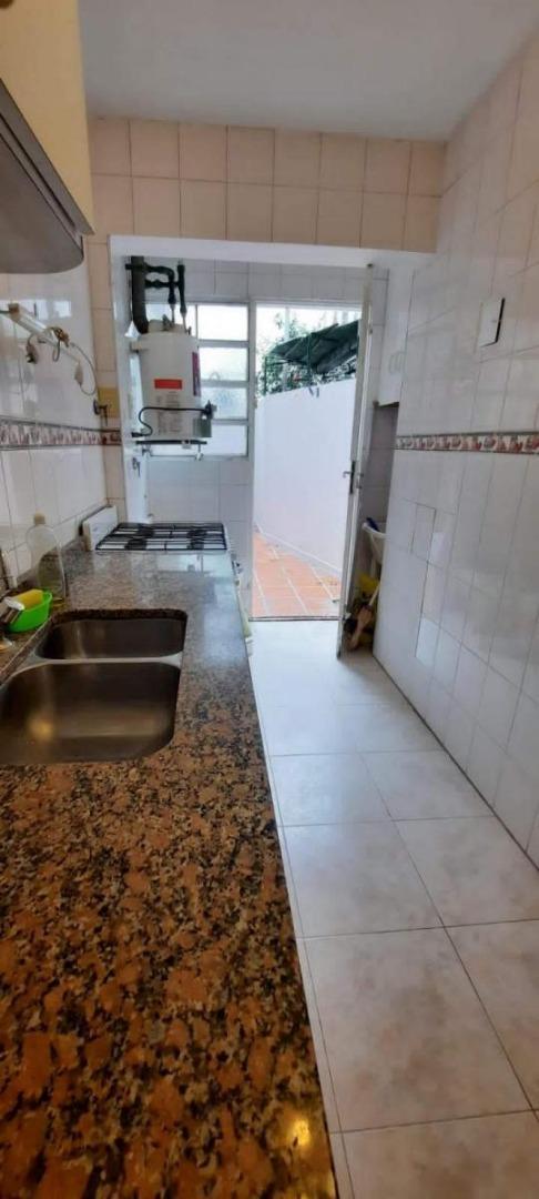 Foto de Hermoso Departamento Luminoso En Alquiler En Vicente Lopez, imagen 3