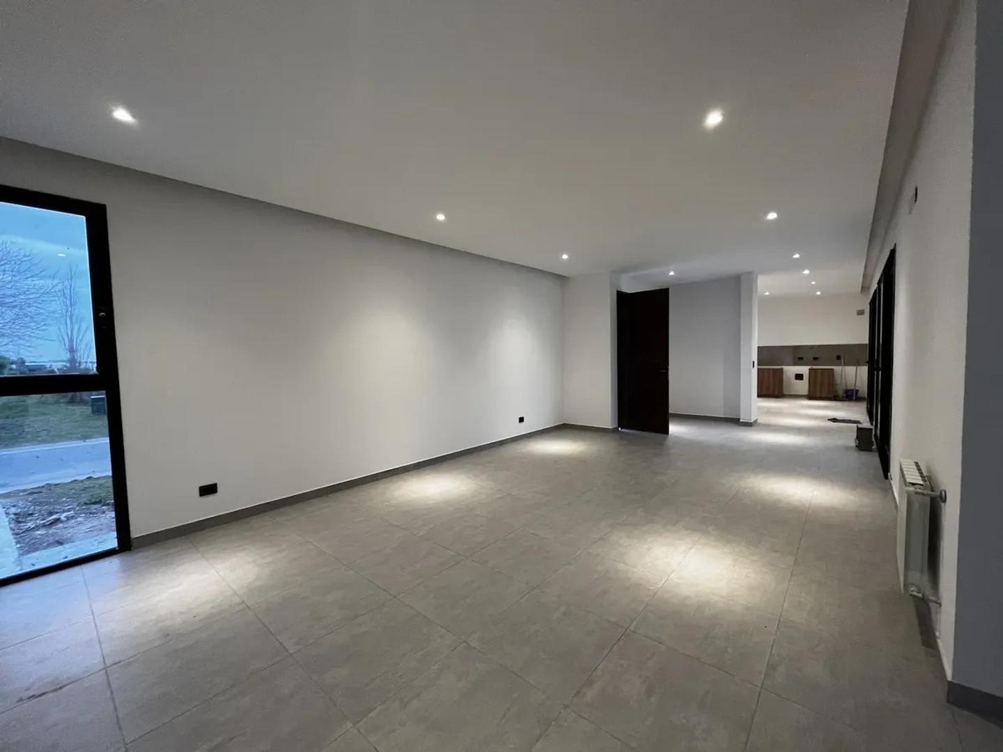 Foto de Hermosa Casa En Venta En San Sebastian, imagen 3