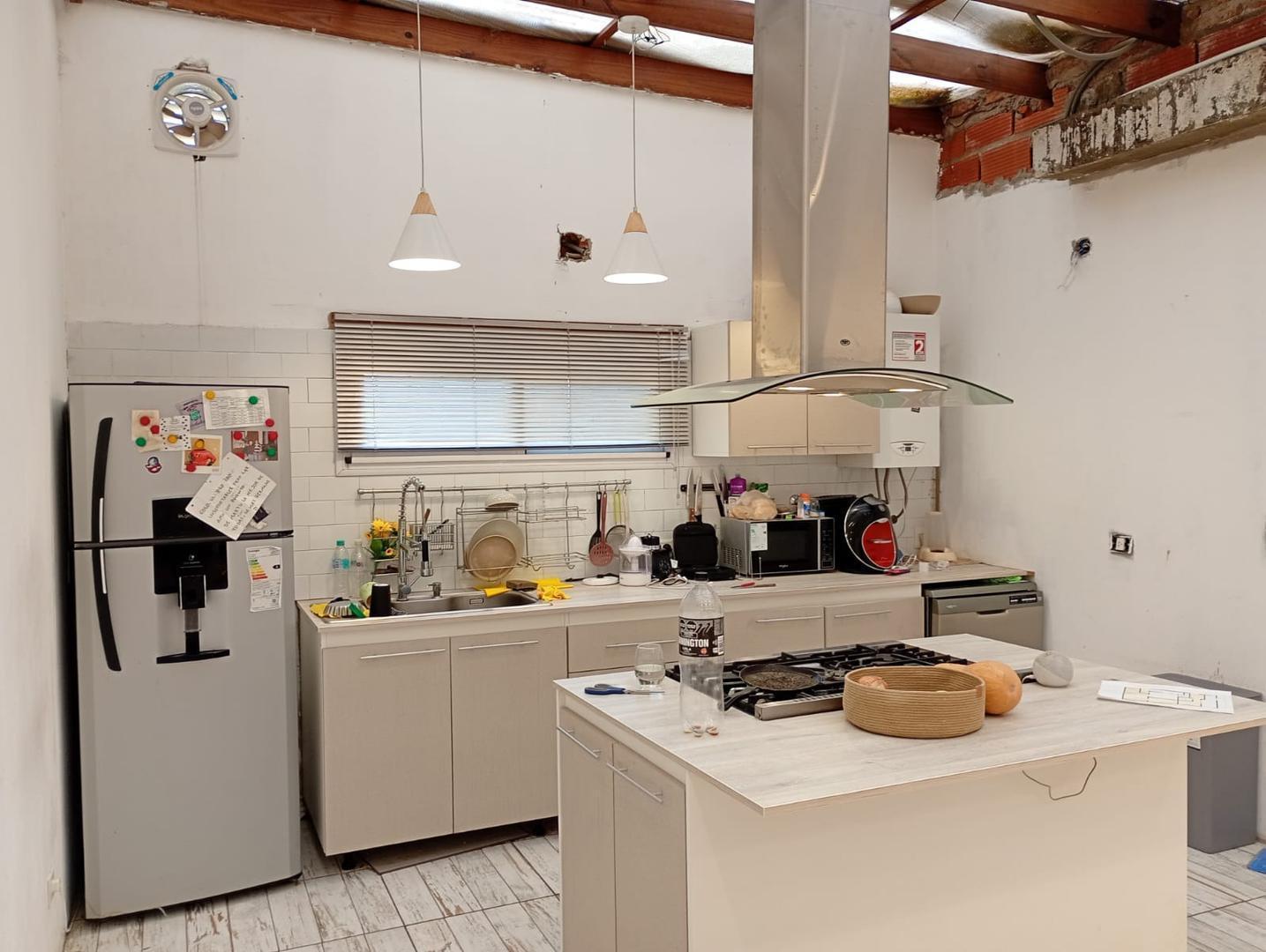 Foto de OPORTUNIDAD Casa a terminar a 50m de colectora, imagen 1