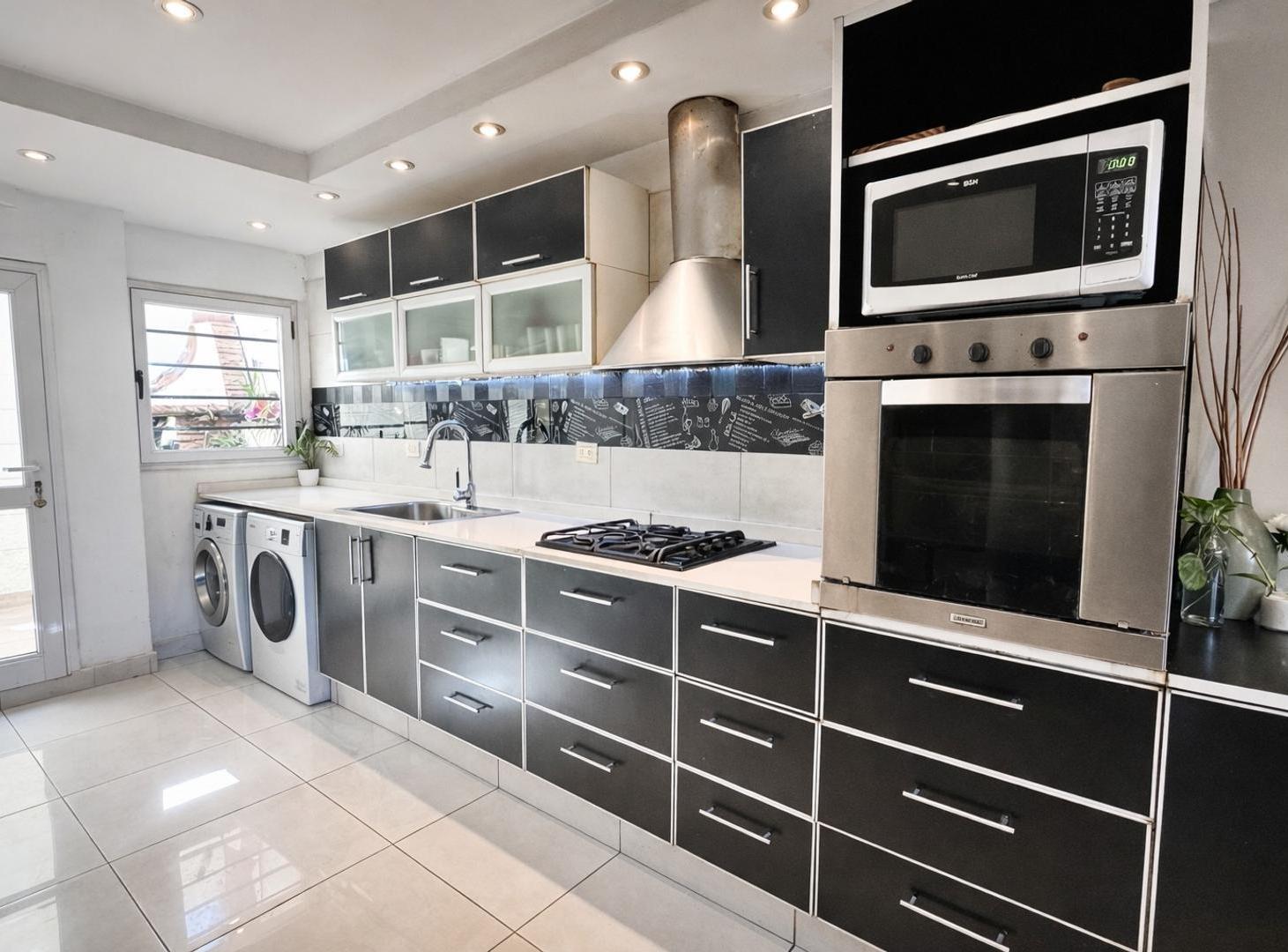 Foto de Moderna Casa -150m² - 4 Ambientes en Villa Del Parque, imagen 5