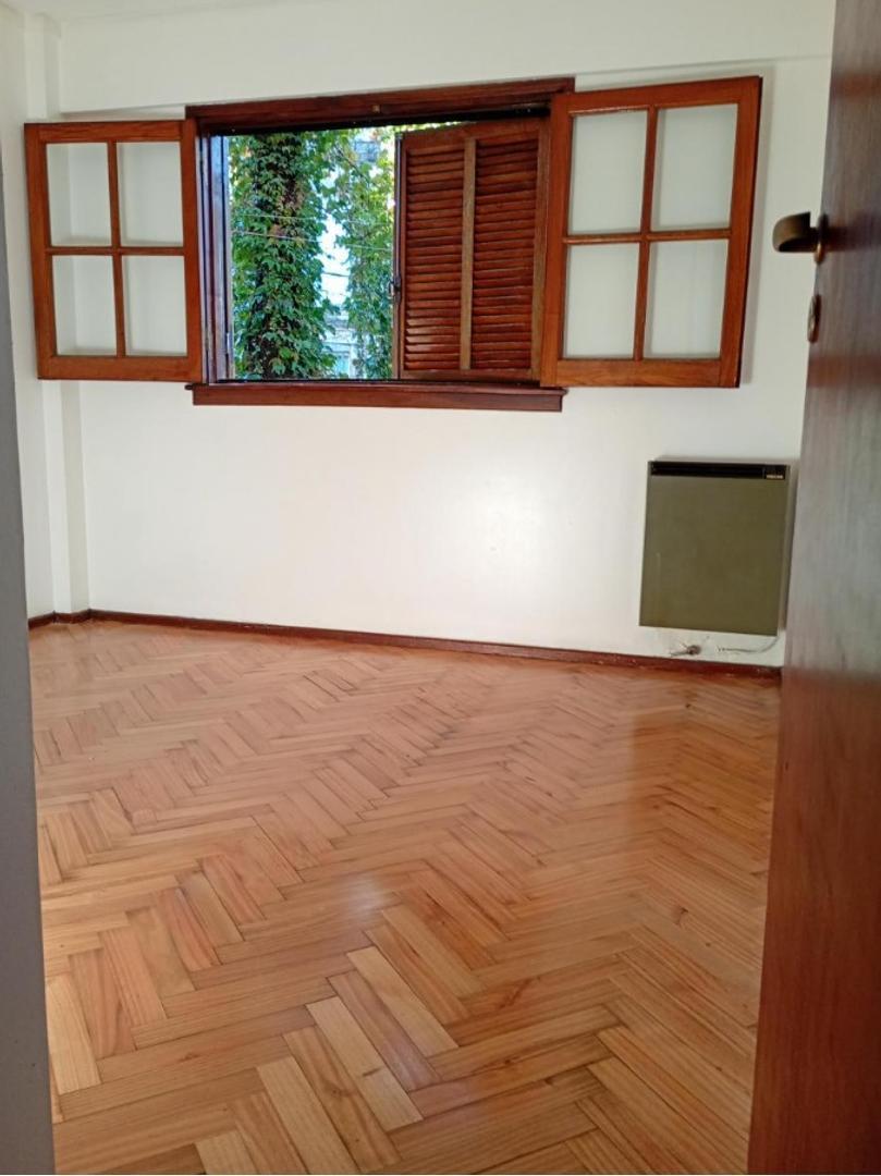 Foto de Dpto 3 Amb Balcón, Cochera, Pileta en Casco de San Isidro, imagen 5