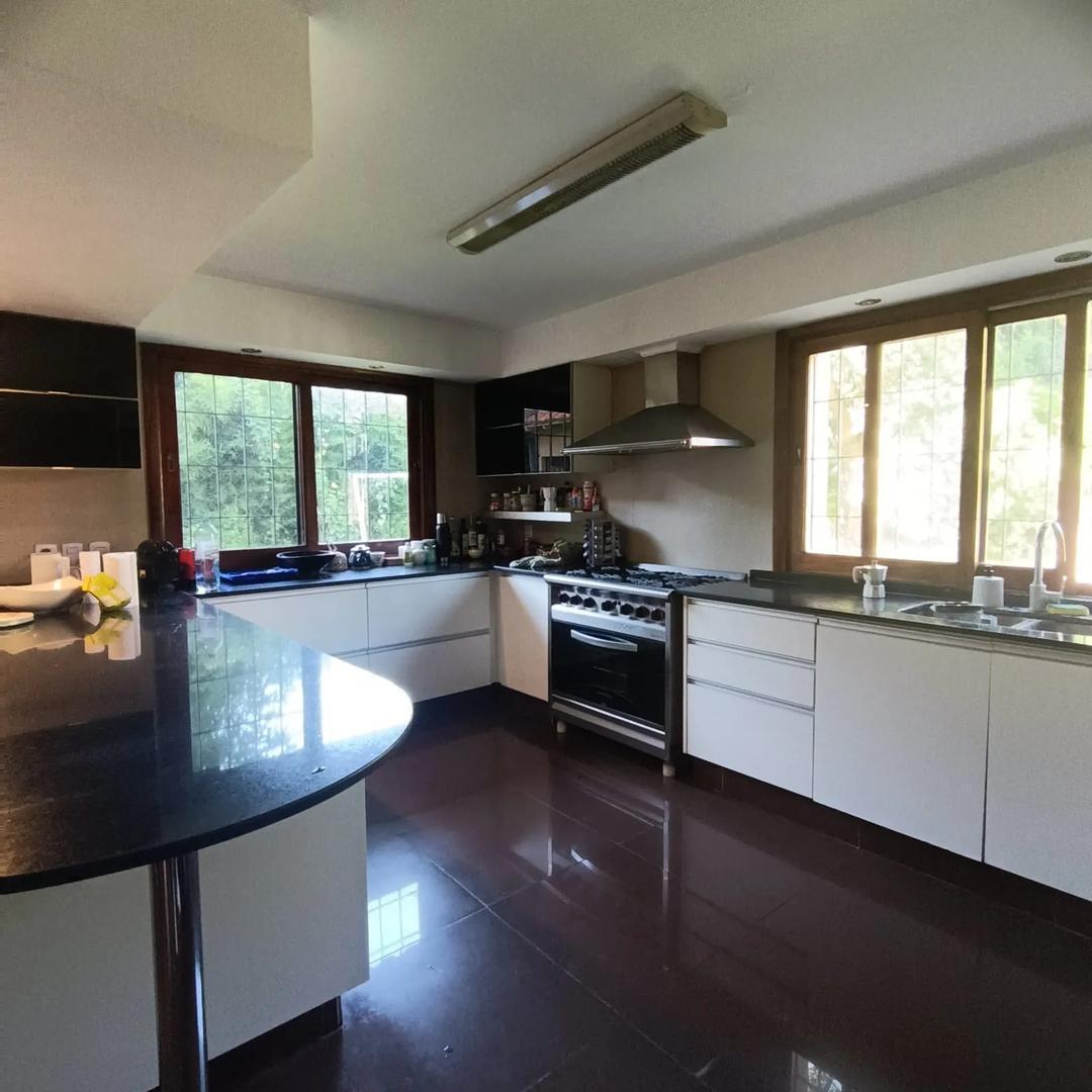Foto de imponente casa en venta don torcuato tigre, imagen 3