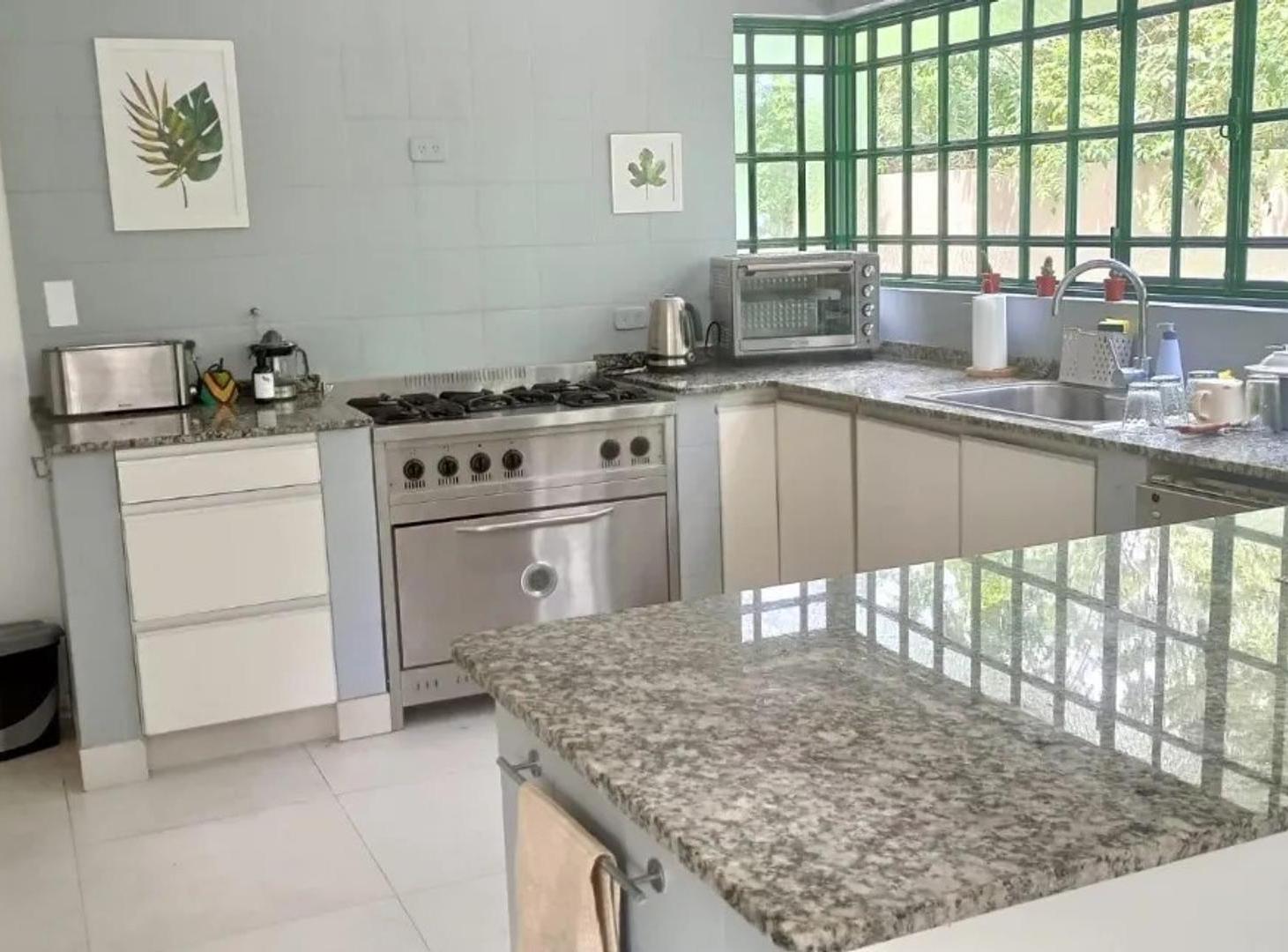 Foto de Hermosa Casa en alquiler anual barrio abierto Benavidez, imagen 3