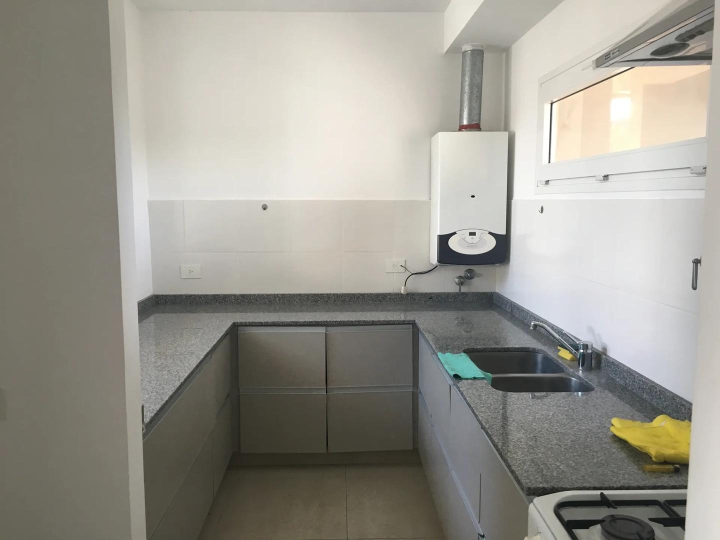 Foto de departamento 3 ambientes en duplex en alquiler Pilar, imagen 4