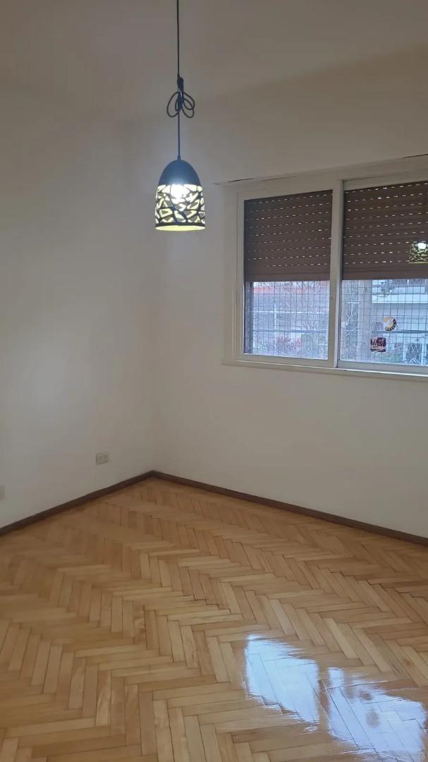 Foto de departamento 3 ambientes en alquiler Vicente Lopez, imagen 2