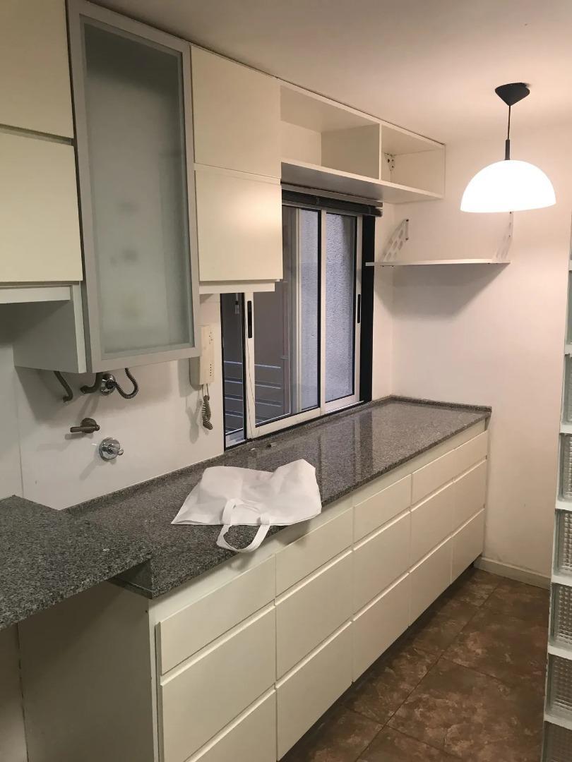 Foto de departamento 4 ambientes en venta apto credito Vicente Lopez, imagen 5