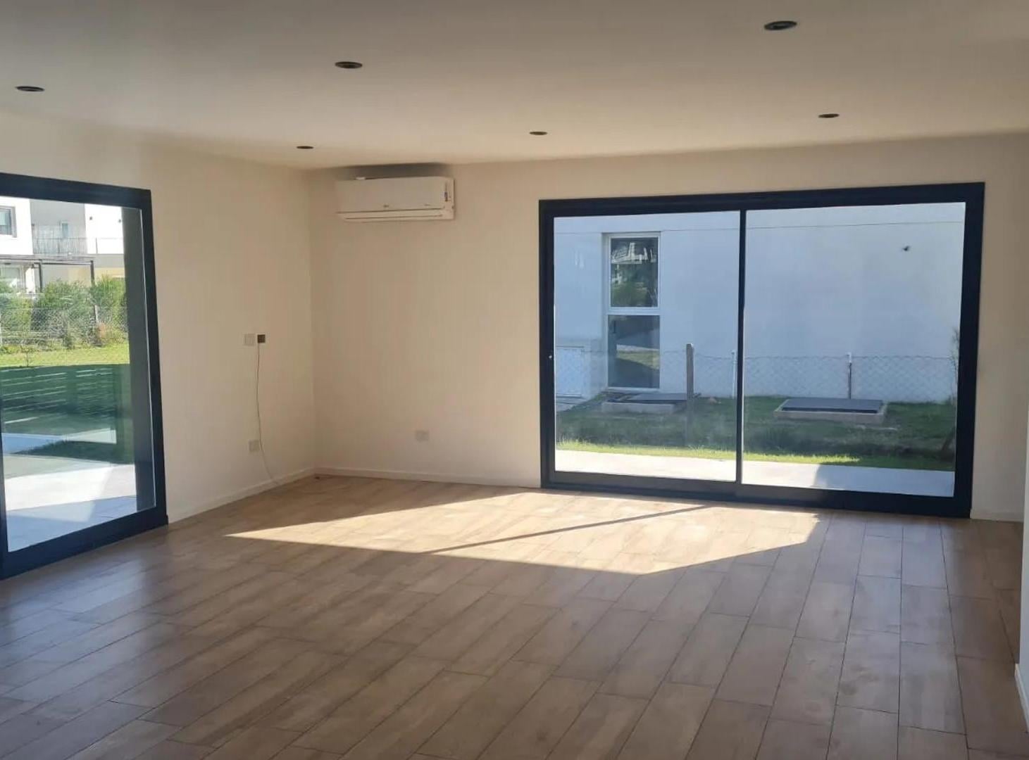 Foto de Casa en alquiler anual barrio Puertos del lago Escobar, imagen 5