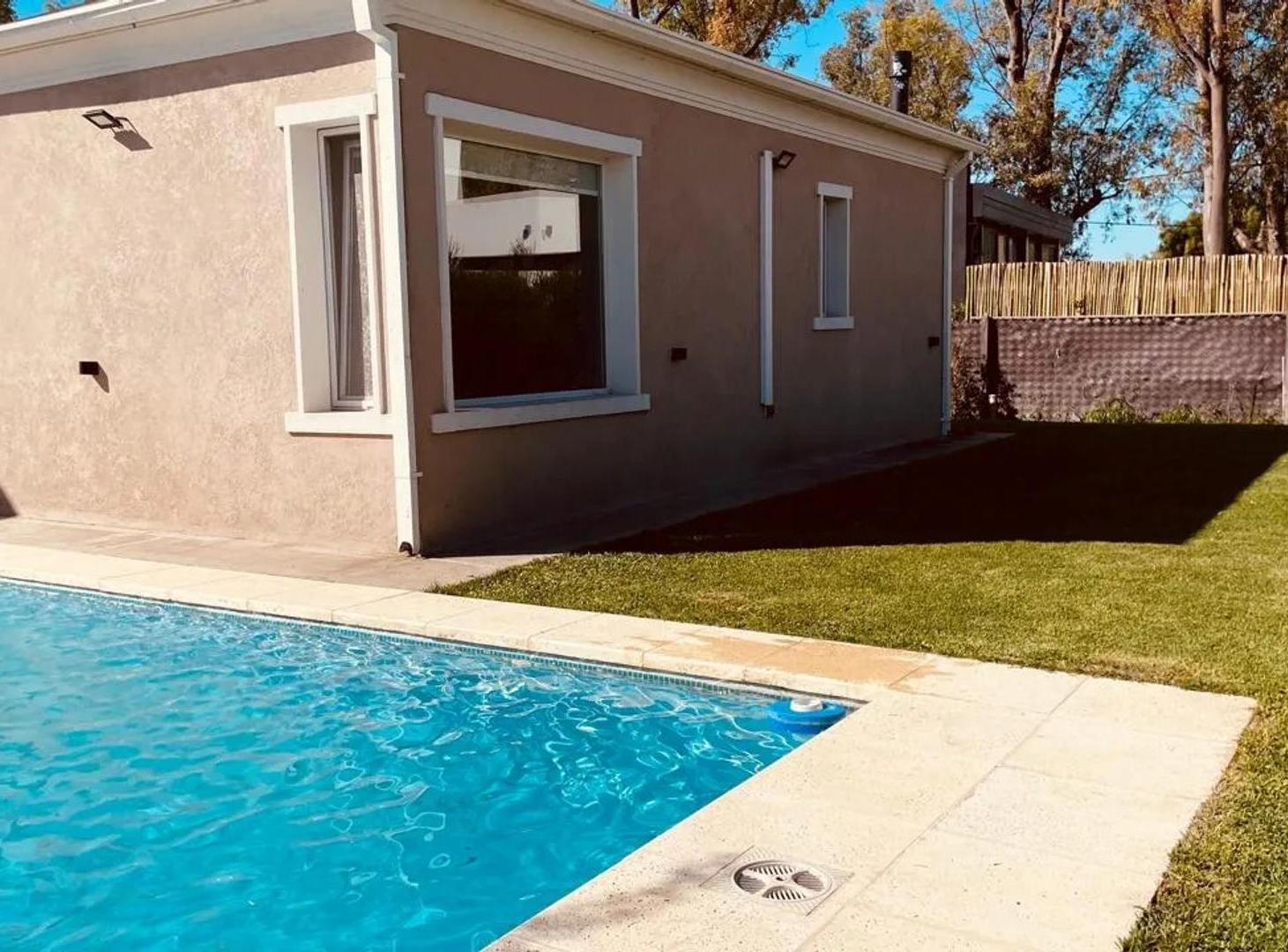 Foto de casa en alquiler anual barrio Santa Lucia Pilar del Este, imagen 1