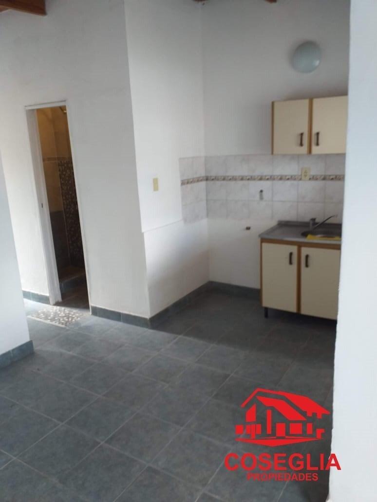 Departamento en Venta en San Miguel, G. B. a. Zona Norte, Argentina 2