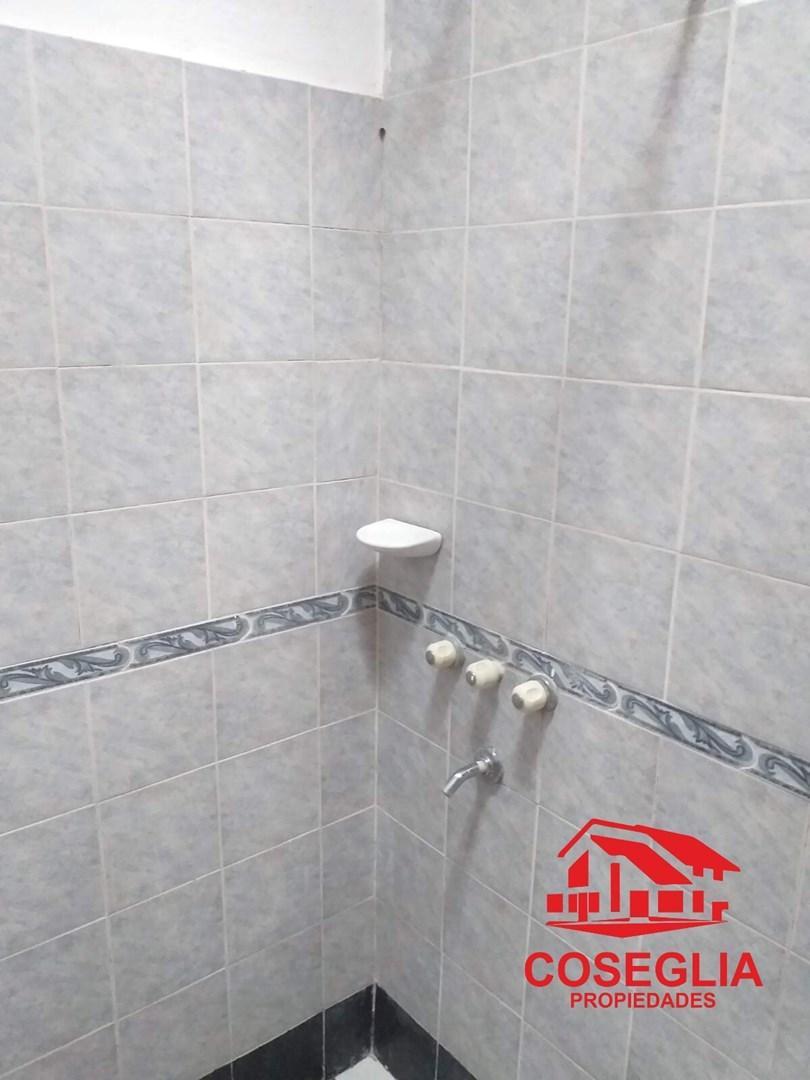 Departamento en Venta en San Miguel, G. B. a. Zona Norte, Argentina 3