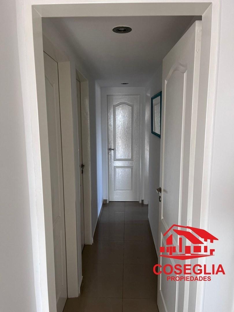 Departamento en Venta en San Miguel, G. B. a. Zona Norte, Argentina 4