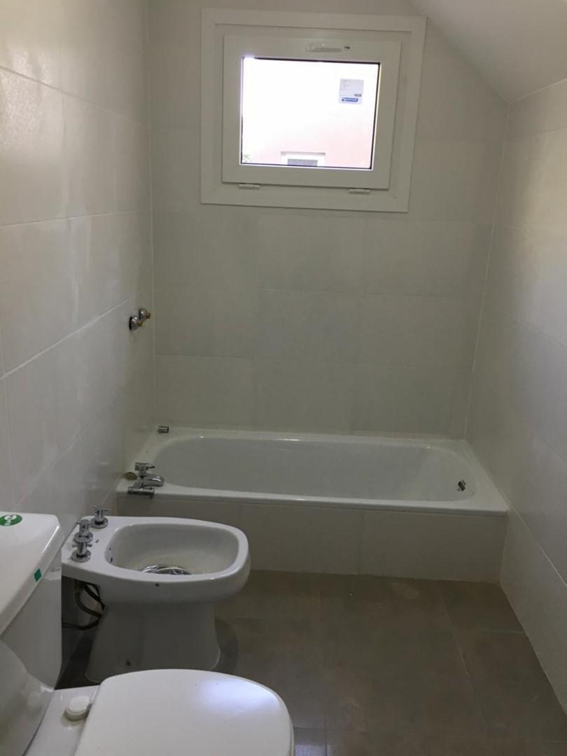 Departamento en Venta Ubicado en San Miguel, G. B. a. Zona Norte, Argentina 3