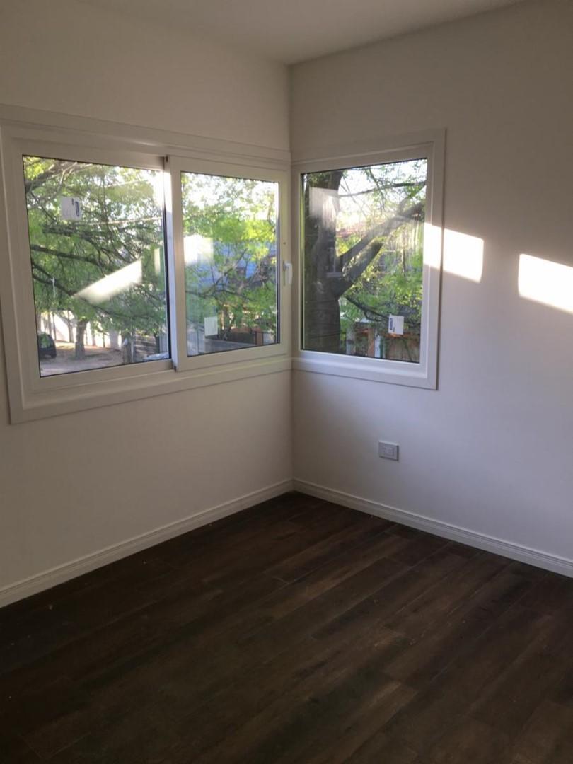 Departamento en Venta Ubicado en San Miguel, G. B. a. Zona Norte, Argentina 2