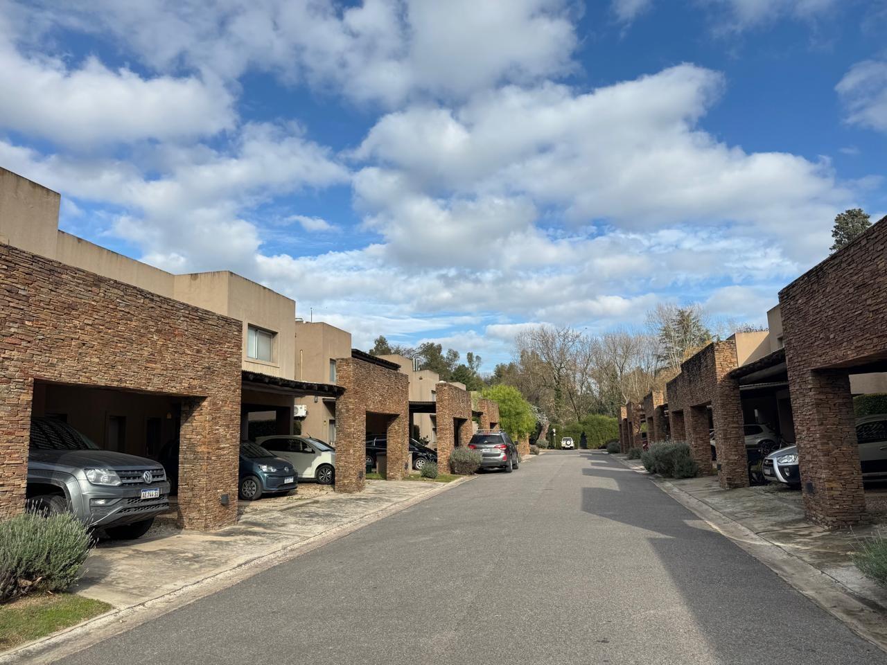 Departamento en Venta en Aromas de Saraví, Pilar, G.B.A. Zona Norte