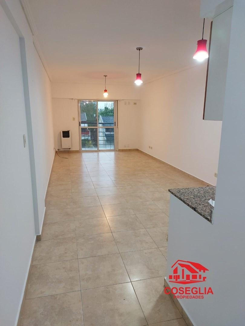 Foto de Departamento en Alquiler en San Miguel, G.B.A. Zona Norte, Argentina, imagen 2