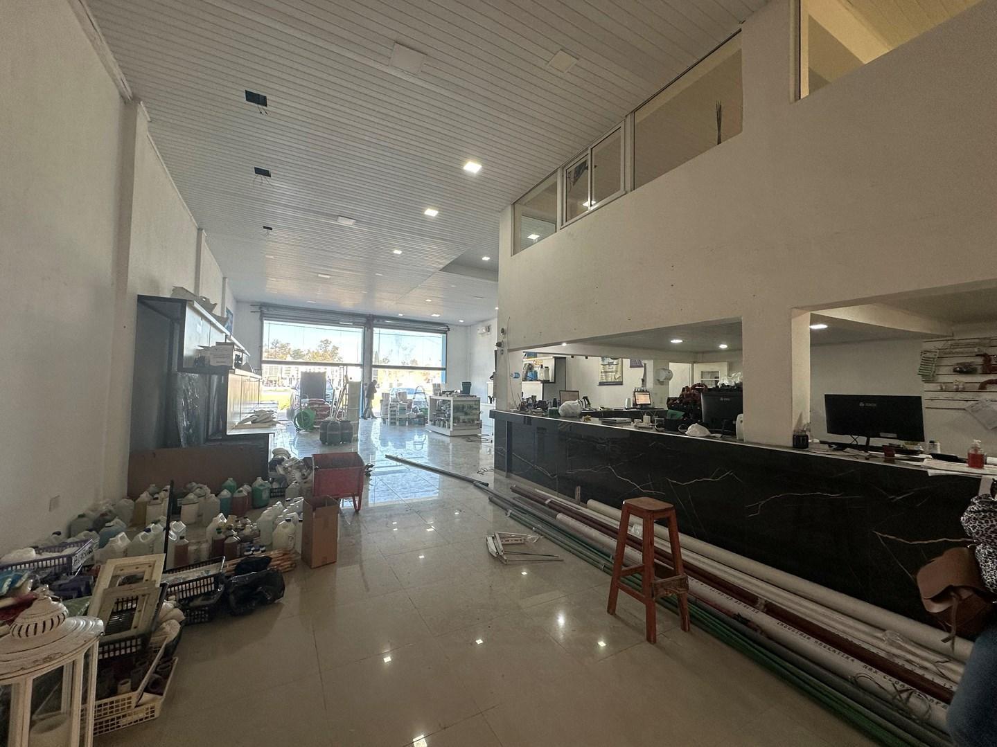 Foto de Local en Alquiler en Pilar, G.B.A. Zona Norte, Argentina, imagen 1
