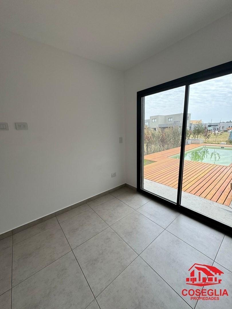 Foto de Casa en Alquiler en San Ramiro, Pilar del Este, Pilar, imagen 4