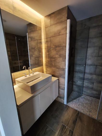VENTA DEPARTAMENTO PISO 4 AMBIENTES CASTELAR NORTE CENTRO