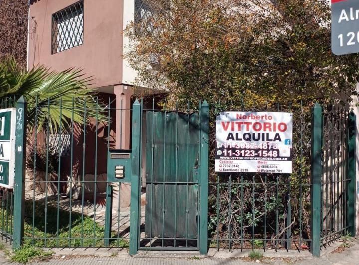 Alquiler Oficina 6 ambientes en Moron Centro 1
