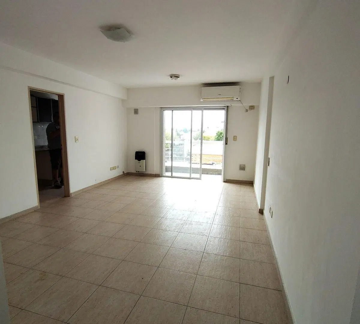 ALQUILER Departamento 1 ambiente Moron Norte 5