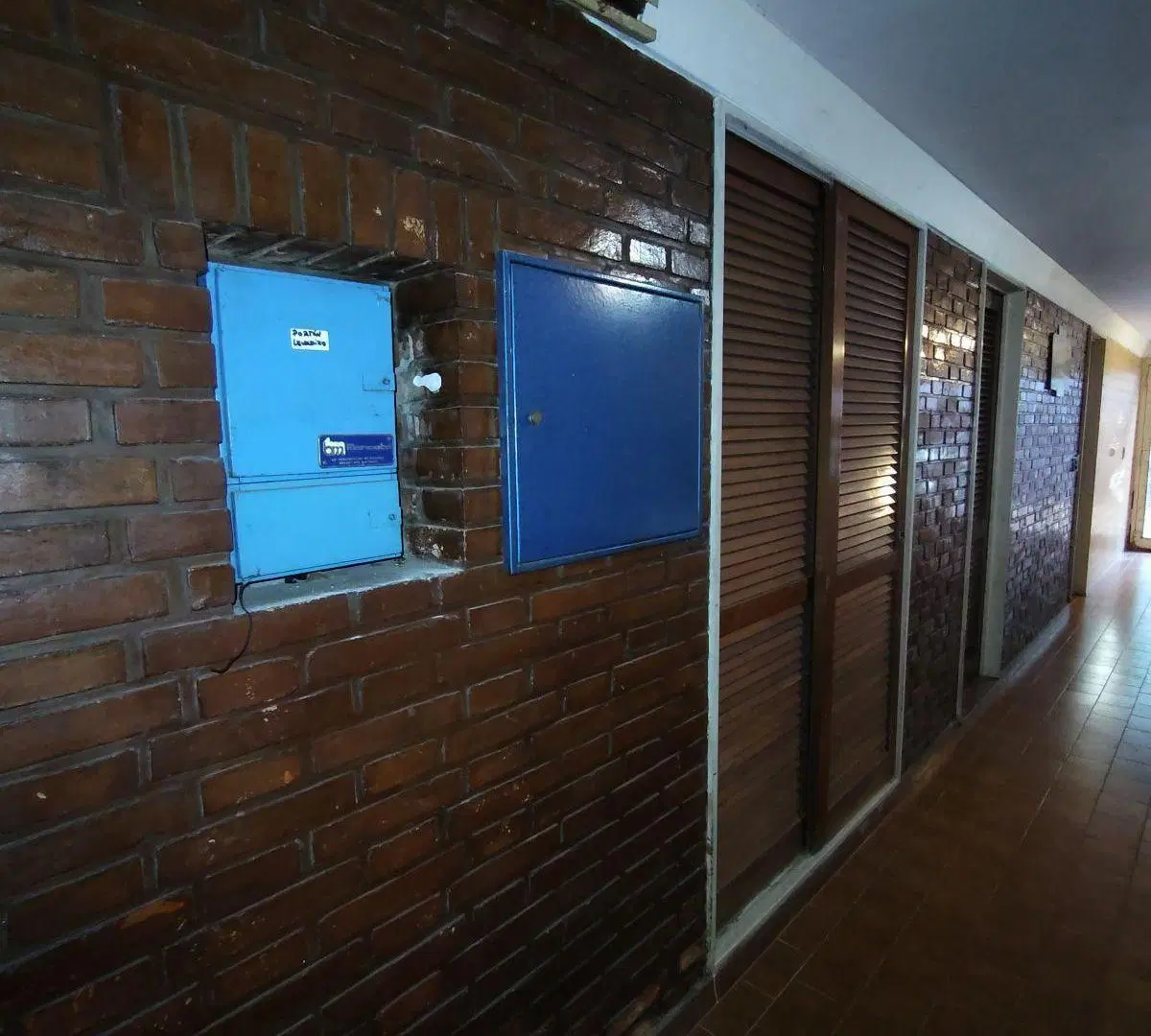 VENTA CASA 7 AMBIENTES CASTELAR NORTE 3