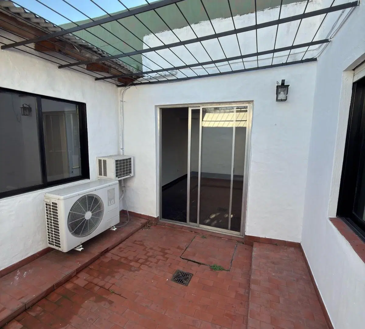 ALQUILER 3AMBIENTES CON COCHERA MORON 5