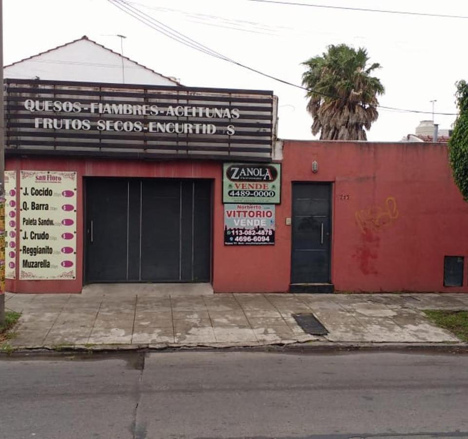 Foto de VENTA CASA AMERICANA Y LOCAL 3 AMBIENTES MORON, imagen 1
